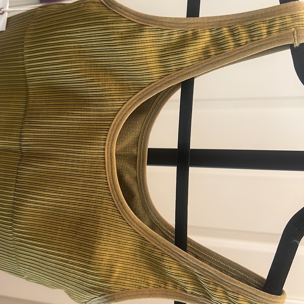 Good American Compression Sports Bra Ribbed Seamless Padded - Picture 8 of 14